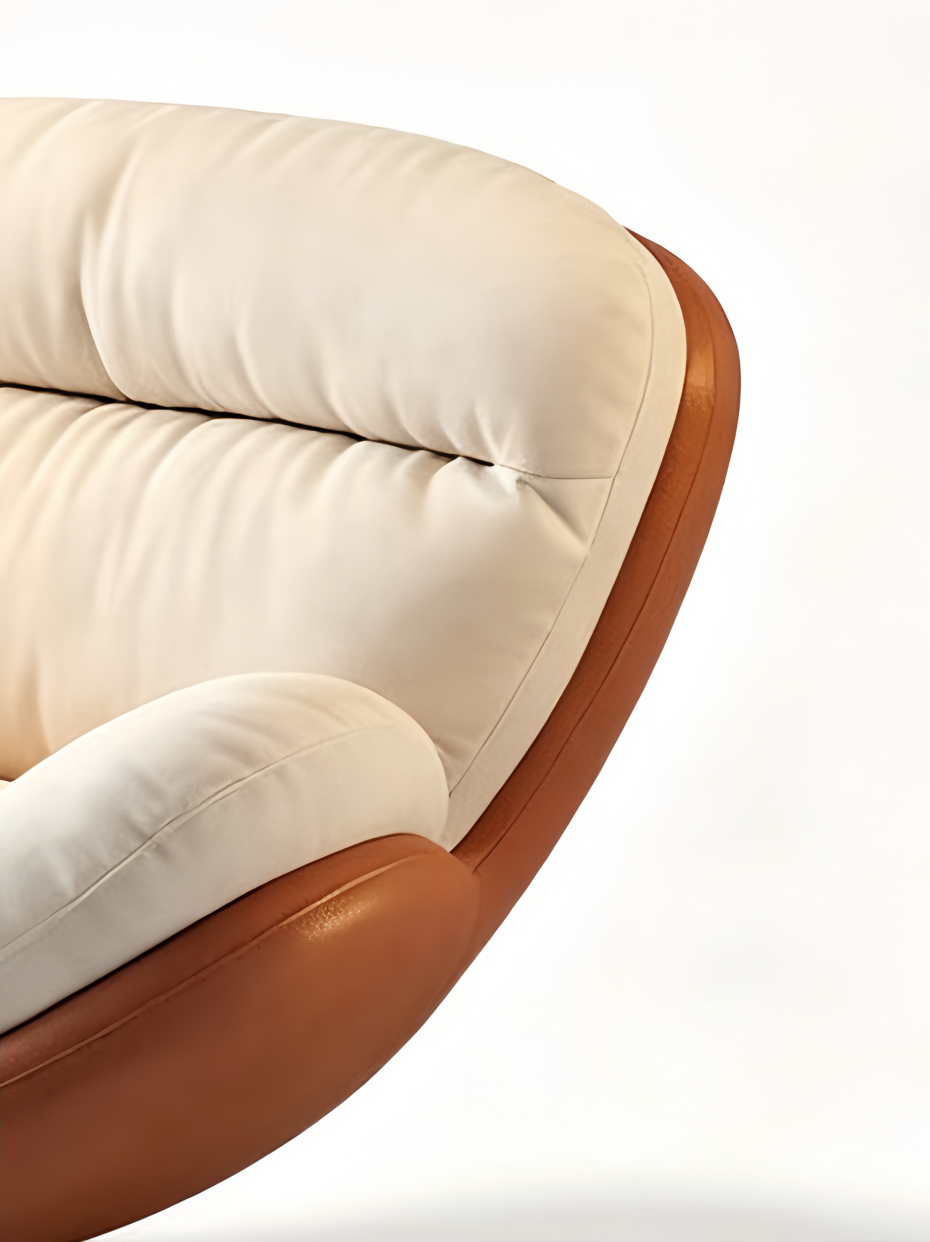 ORLA 360° Swivel Eggshell Lounge Chair