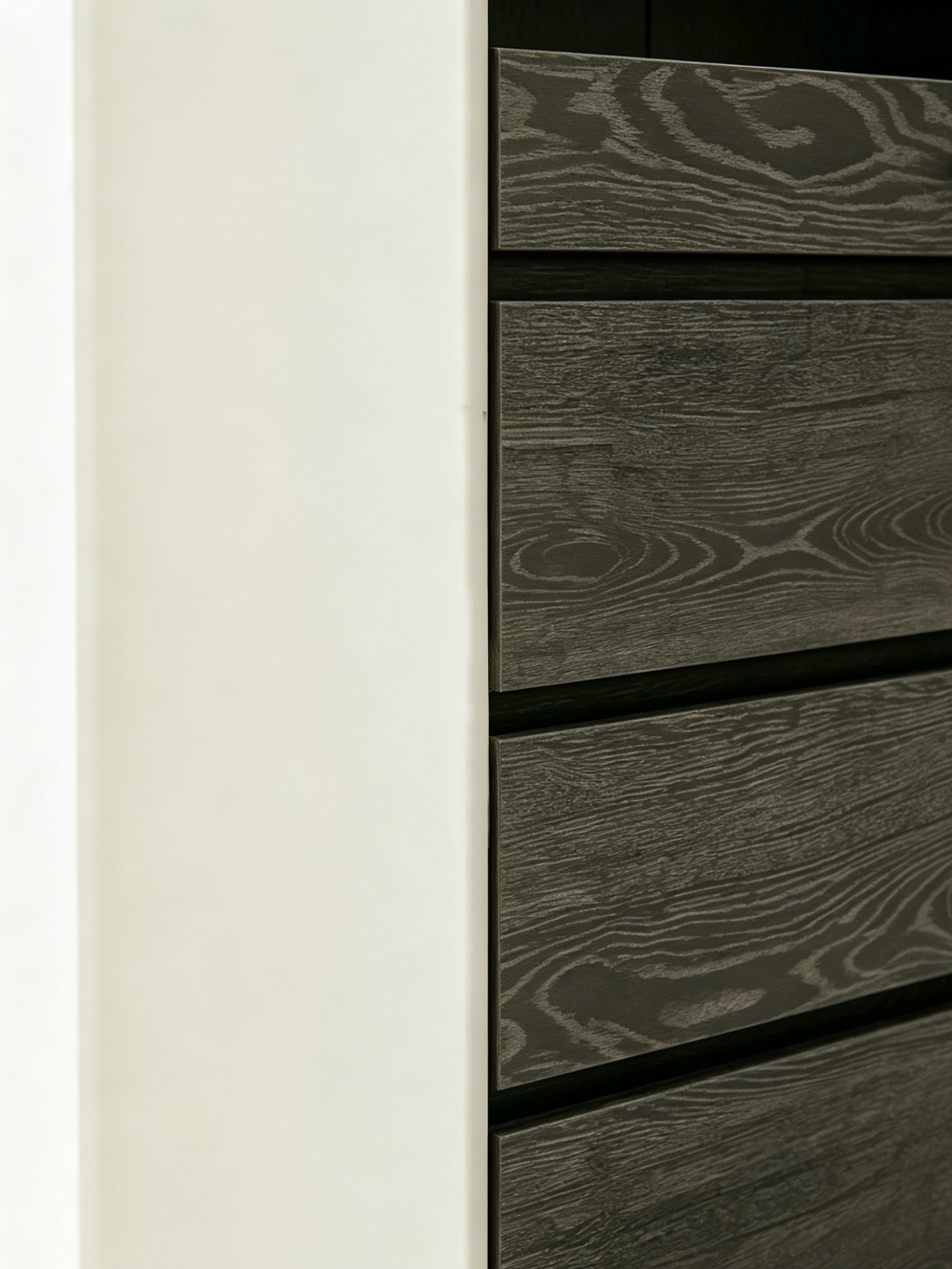 Fumé Chest of Drawers