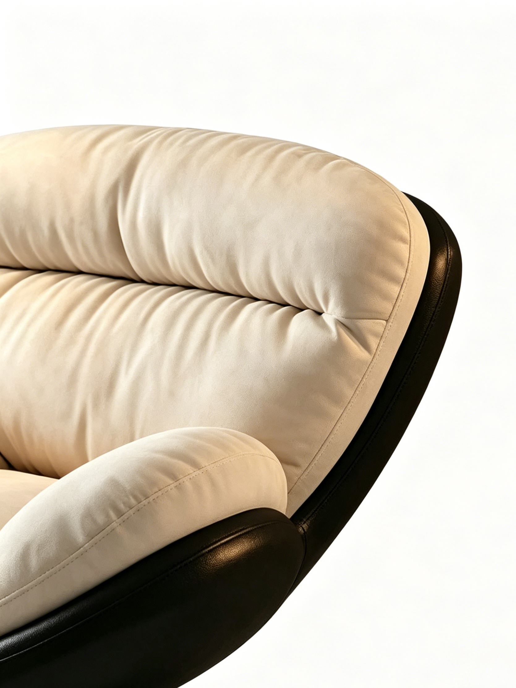 ORLA 360° Swivel Eggshell Lounge Chair