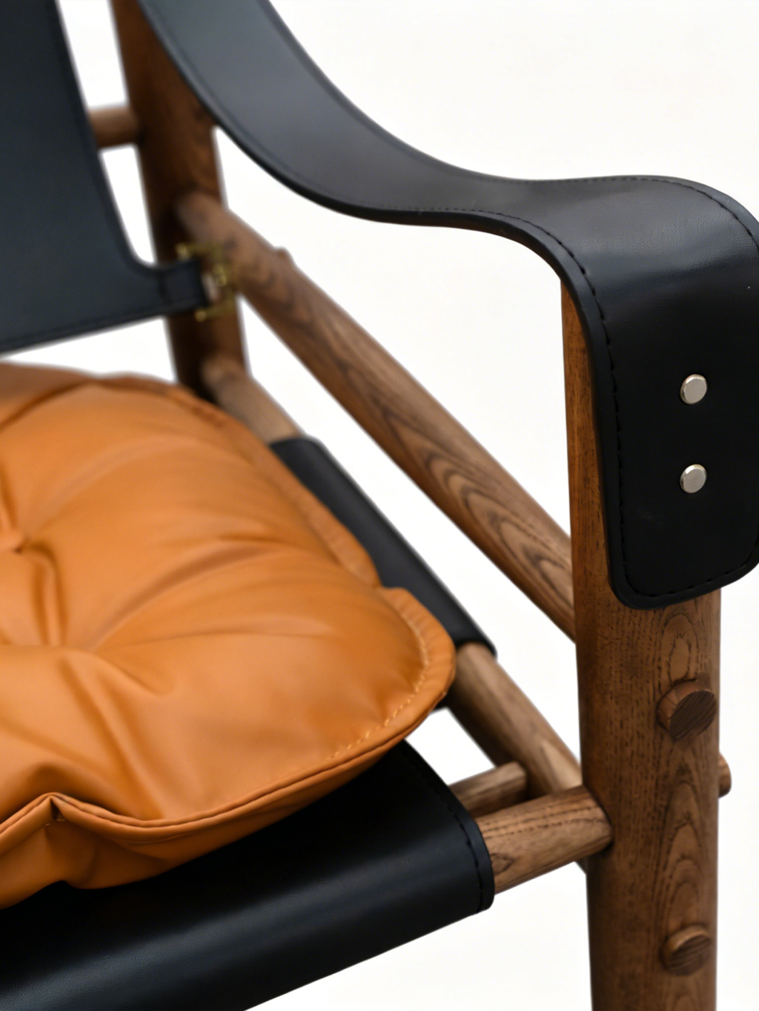 SIRIO Solid Ash & Saddle Leather Safari Lounge Chair