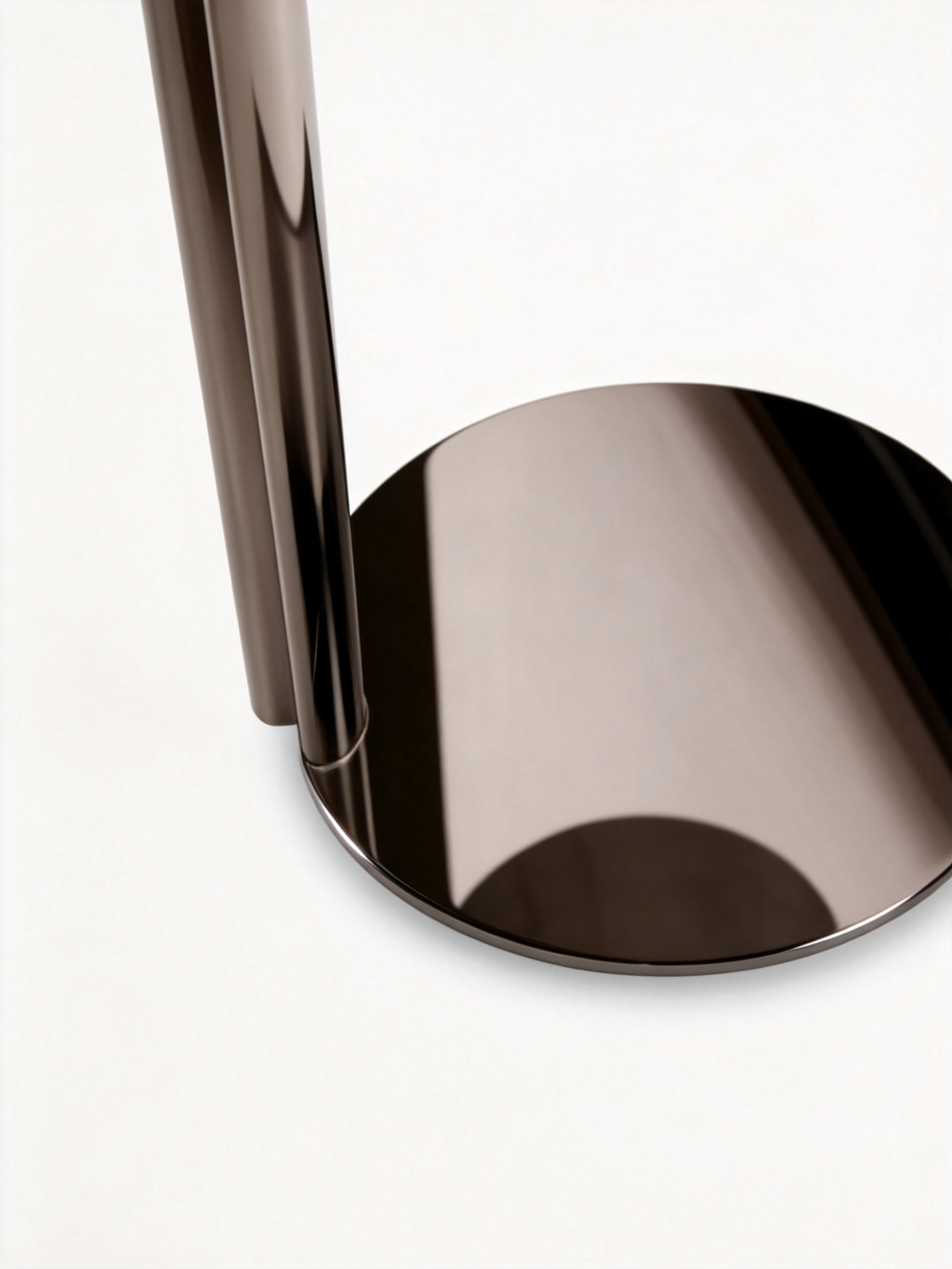 NOIR Mirror-Finish C-Shaped Side Table