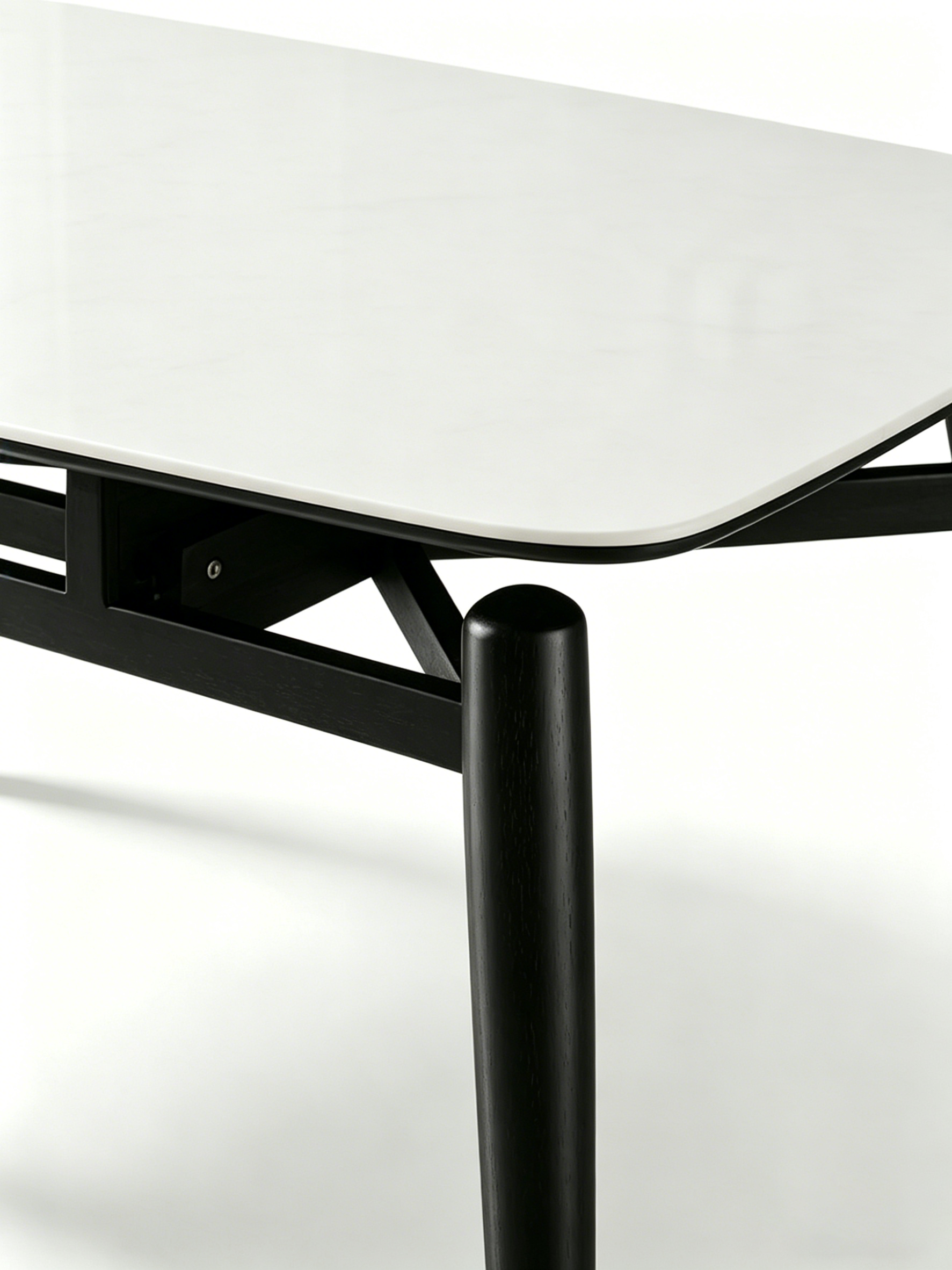 ORBIT Extendable White Sintered Stone Dining Table
