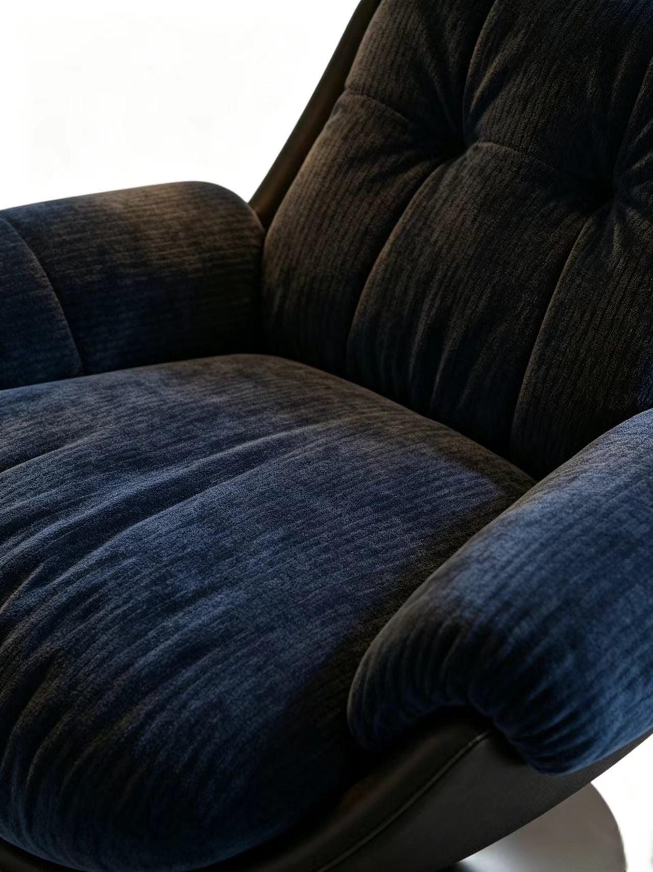 BUBO 360° Swivel Lounge Chair
