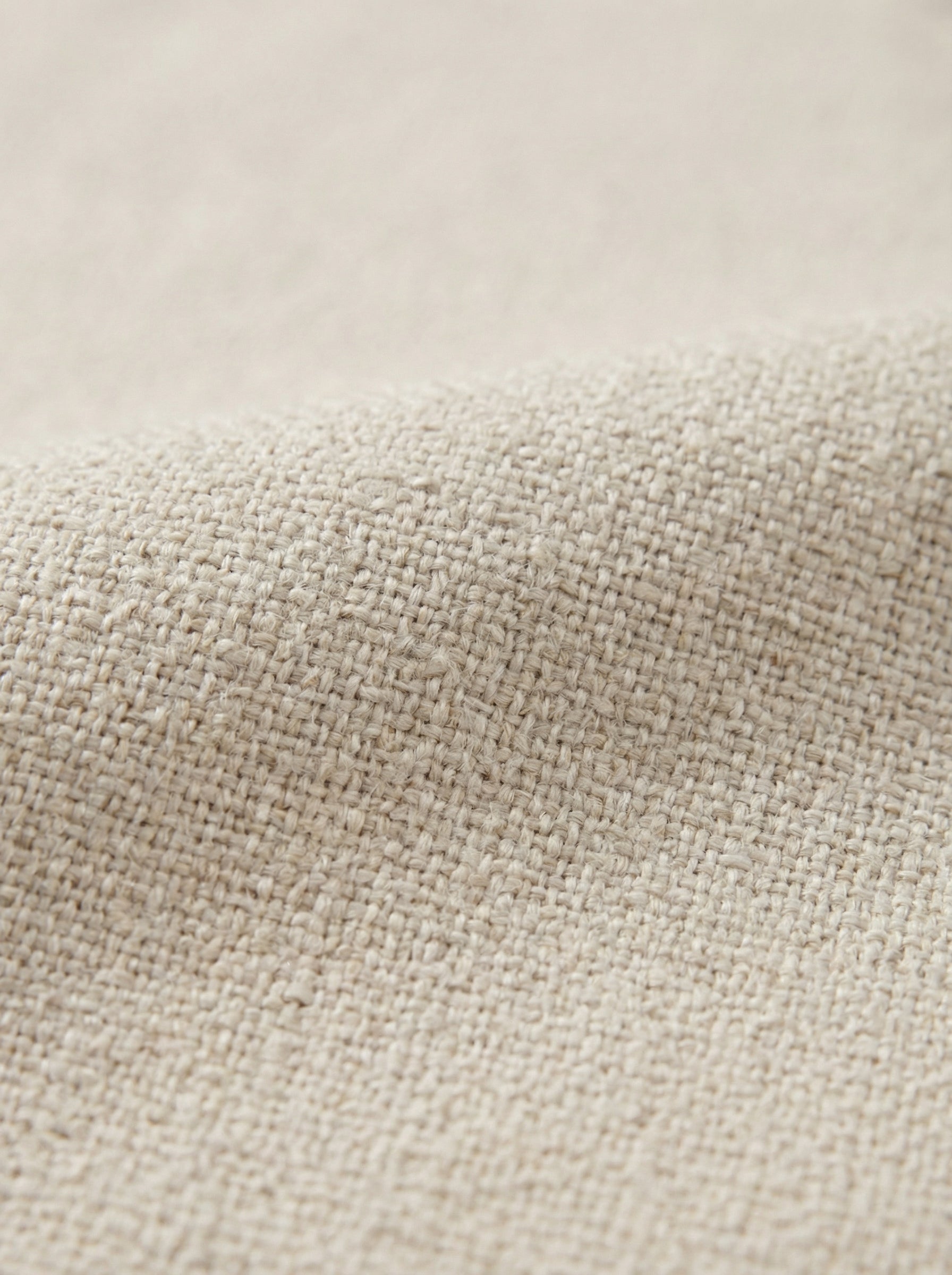 NIDO Ivory Curved Ottoman
