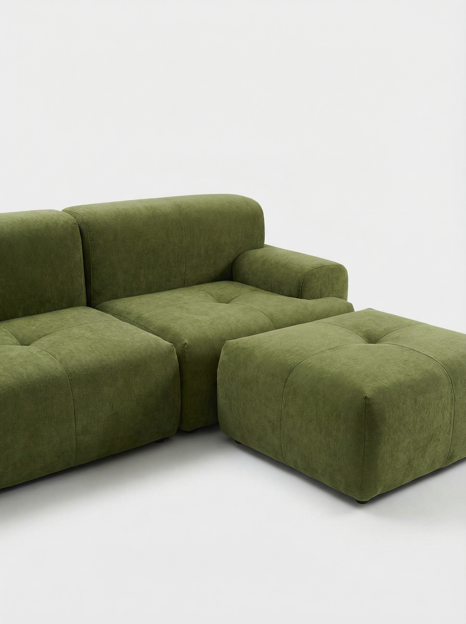 MOSS 4-Seater Modular Sectional Sofa with Ottoman