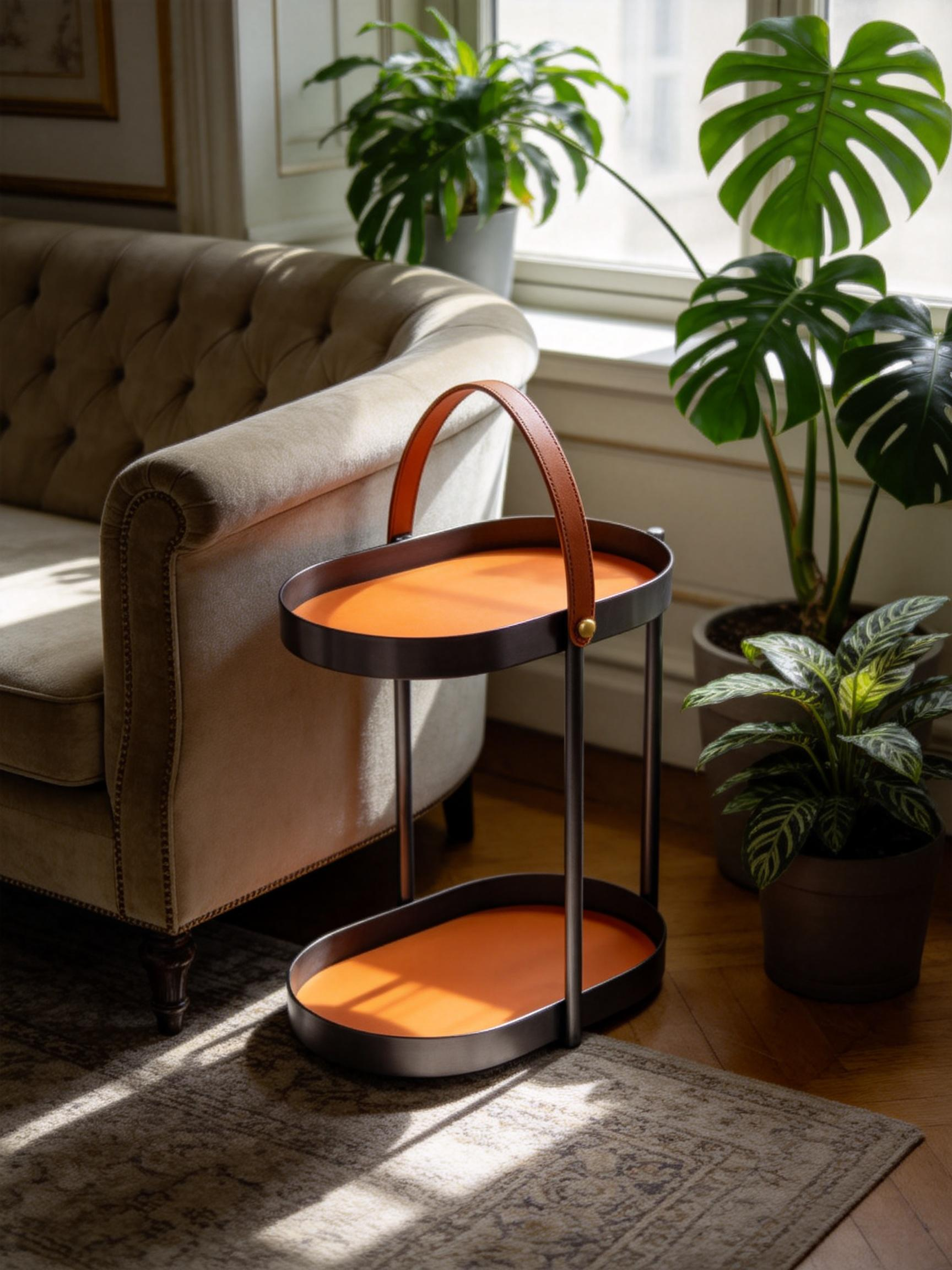 CARRY Saddle Leather & Black Titanium Side Table