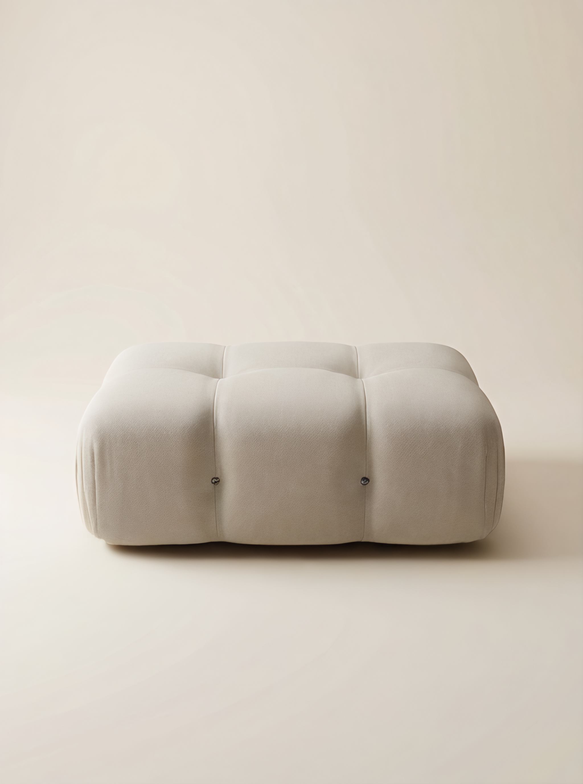 NIDO Ivory Curved Ottoman